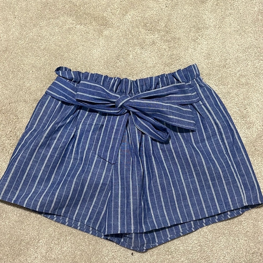 Stripped Shorts